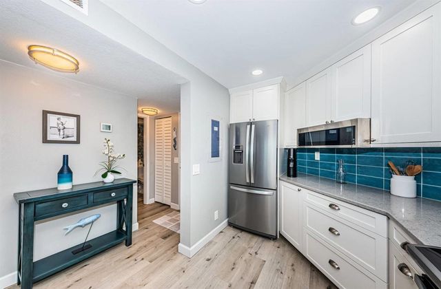 6295 BAHIA DEL MAR CIRCLE 505, St Petersburg, FL 33715