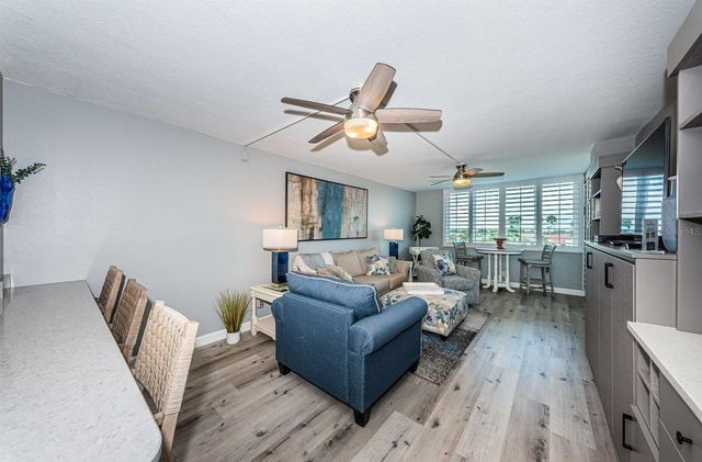 6295 BAHIA DEL MAR CIRCLE 505, St Petersburg, FL 33715