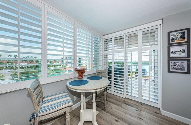 6295 BAHIA DEL MAR CIRCLE 505, St Petersburg, FL 33715