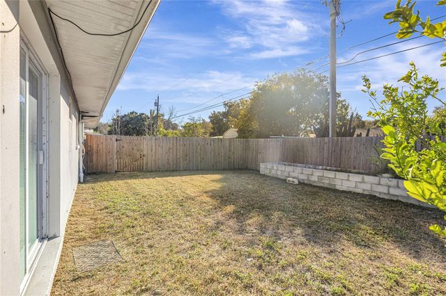 1300 AMBLE LANE, Clearwater, FL 33755