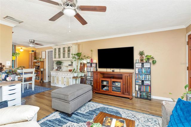 1300 AMBLE LANE, Clearwater, FL 33755