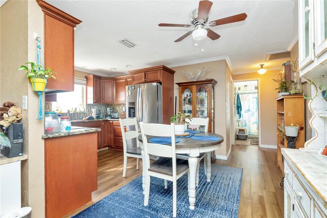 1300 AMBLE LANE, Clearwater, FL 33755