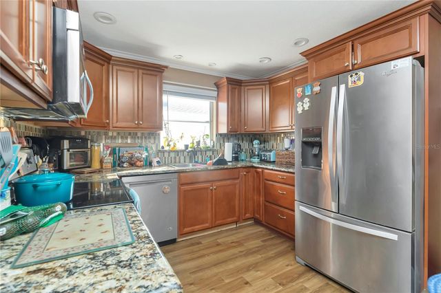 1300 AMBLE LANE, Clearwater, FL 33755