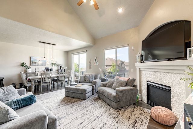 283 E NECHATEL DR, Draper, UT 84020