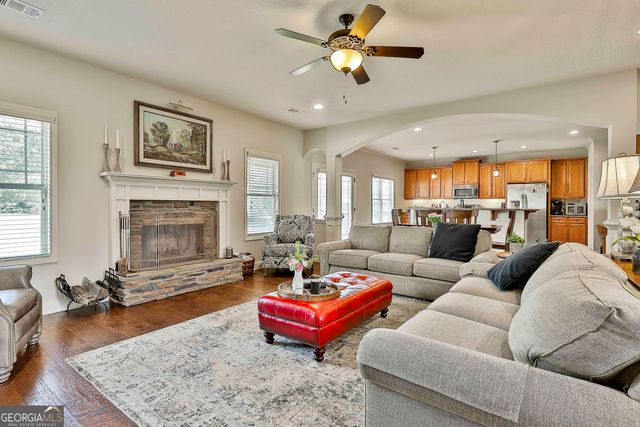 20 Water Oak Drive, Sharpsburg, GA 30277