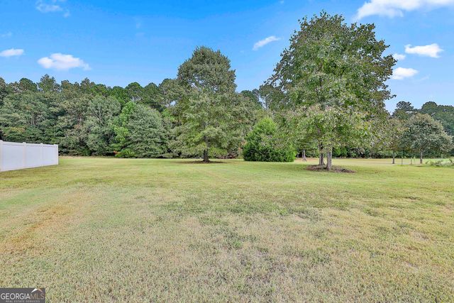 20 Water Oak Drive, Sharpsburg, GA 30277