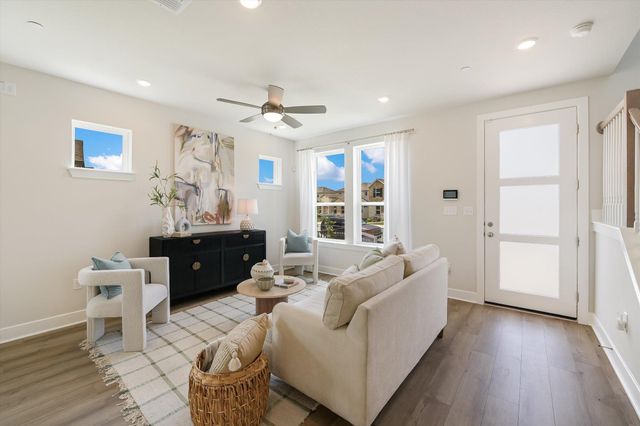 511 Emory Crossing BLVD, Hutto, TX 78634