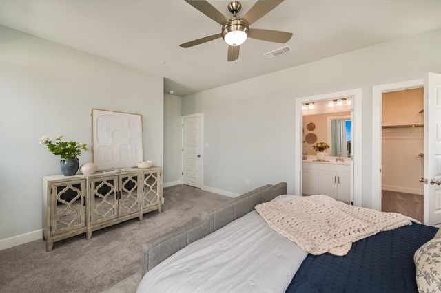 511 Emory Crossing BLVD, Hutto, TX 78634