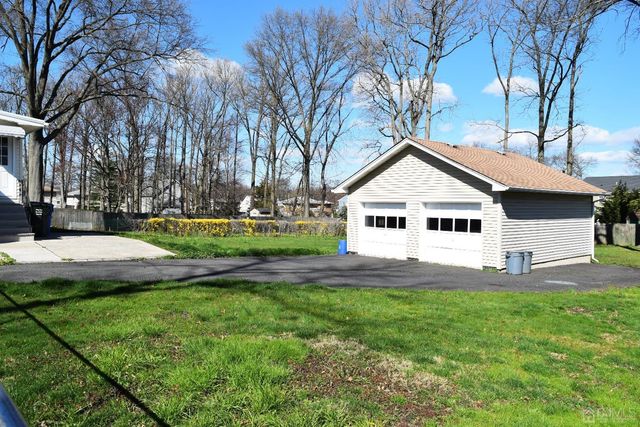80 Dewey Avenue, Colonia, NJ 07067