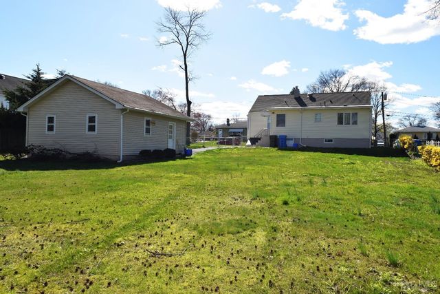 80 Dewey Avenue, Colonia, NJ 07067