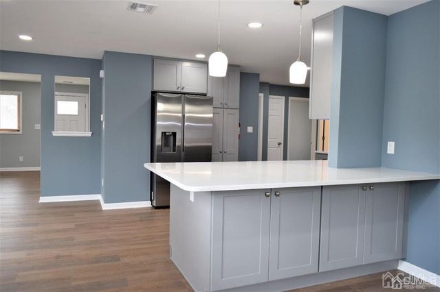 80 Dewey Avenue, Colonia, NJ 07067