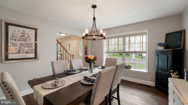 129 STEEPLECHASE DR, Doylestown, PA 18901