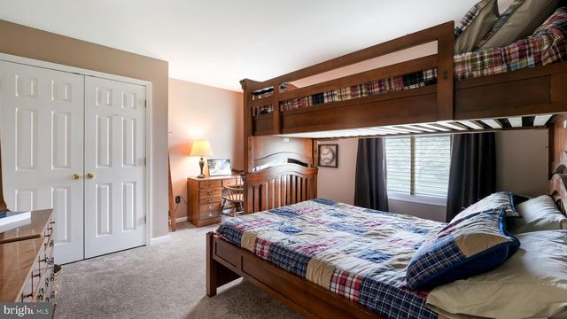 129 STEEPLECHASE DR, Doylestown, PA 18901
