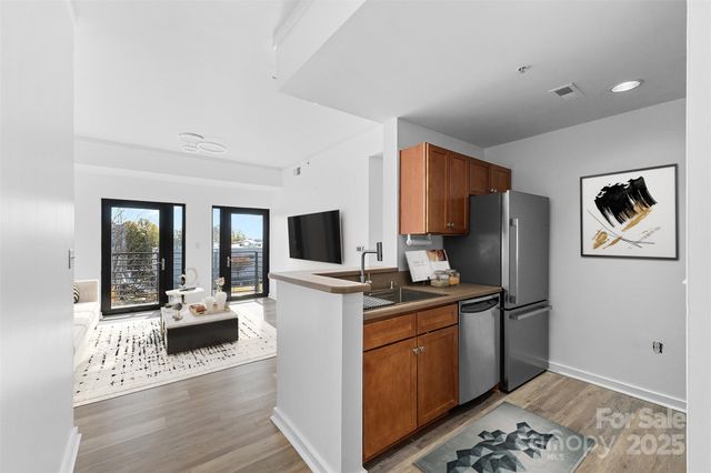 715 N Church Street 502, Charlotte, NC 28202