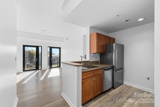 715 N Church Street 502, Charlotte, NC 28202