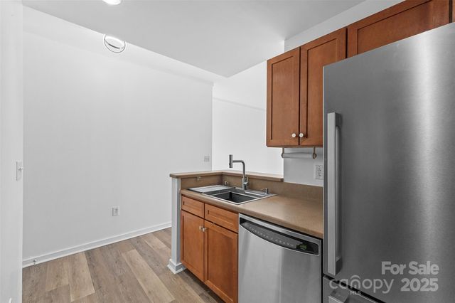 715 N Church Street 502, Charlotte, NC 28202