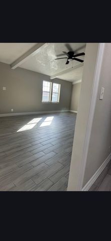 2319 Hollywood Street, Dickinson, TX 77539