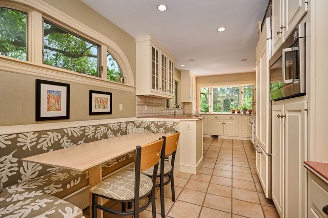 63 Prospect St., Northampton, MA 01060