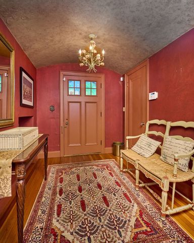 63 Prospect St., Northampton, MA 01060