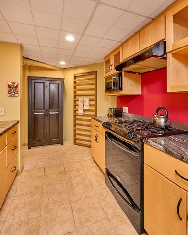 63 Prospect St., Northampton, MA 01060