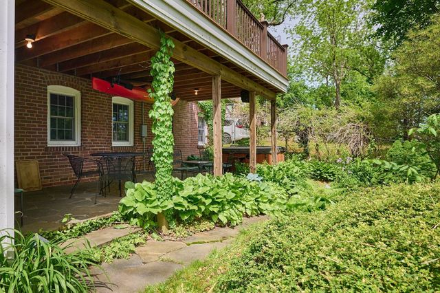 63 Prospect St., Northampton, MA 01060