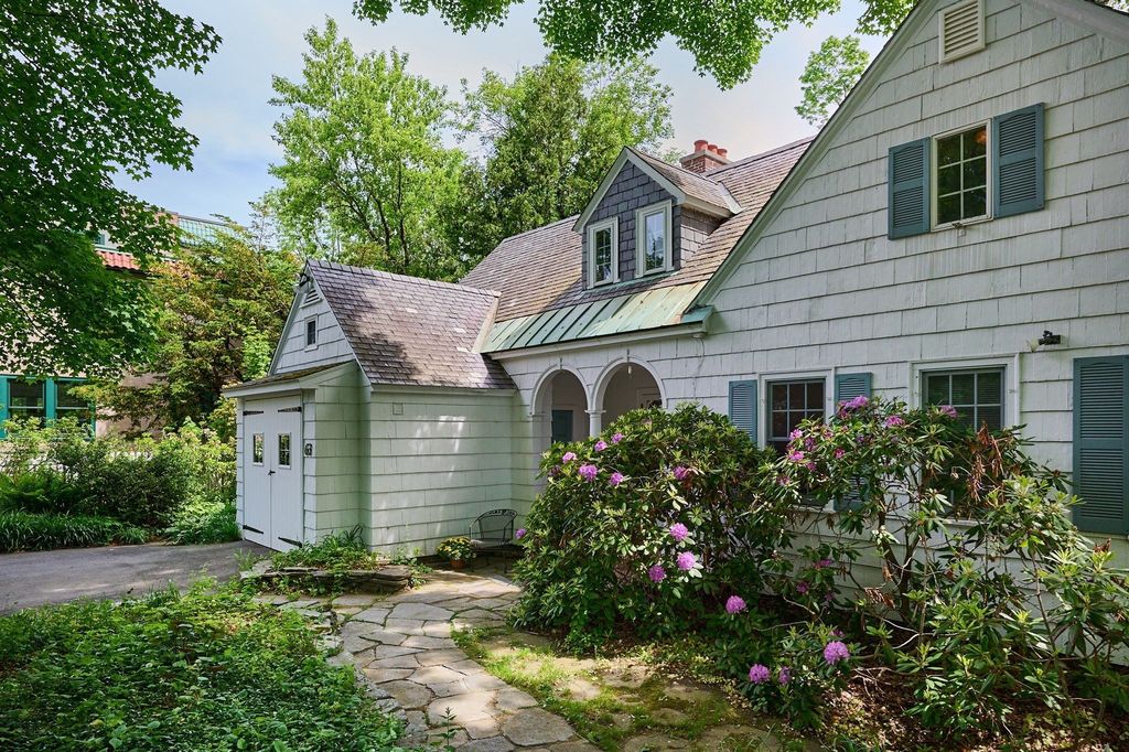 63 Prospect St., Northampton, MA 01060