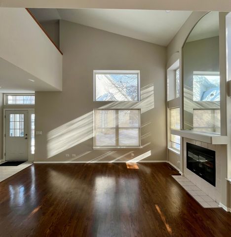 3048 Tangley Oaks Trail, Lisle, IL 60532