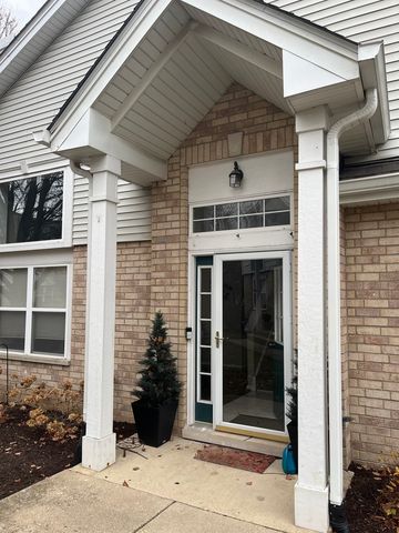 3048 Tangley Oaks Trail, Lisle, IL 60532