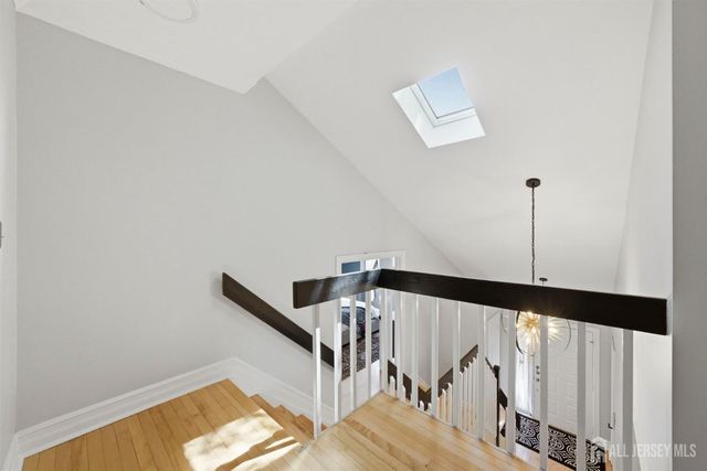 15 Kingsland Circle, South Brunswick, NJ 08852