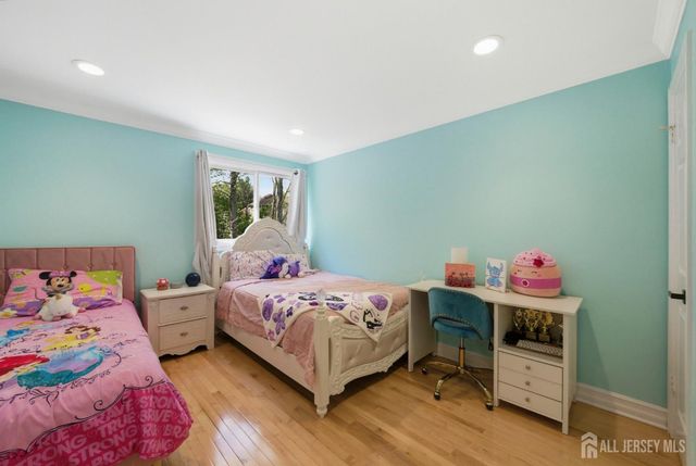 15 Kingsland Circle, South Brunswick, NJ 08852