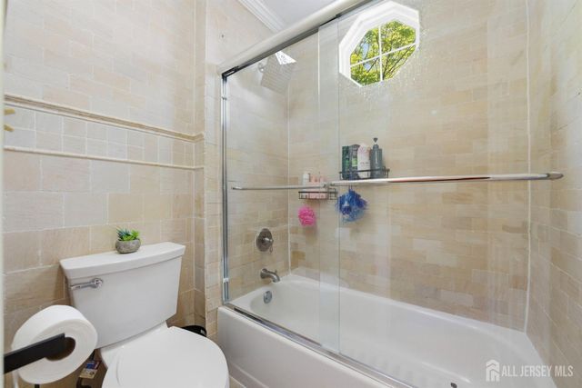 15 Kingsland Circle, South Brunswick, NJ 08852