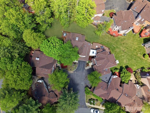15 Kingsland Circle, South Brunswick, NJ 08852