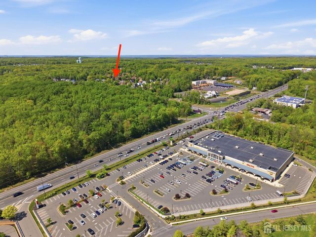 15 Kingsland Circle, South Brunswick, NJ 08852