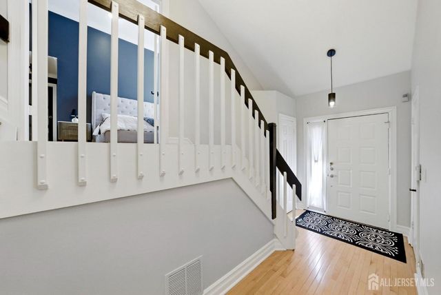 15 Kingsland Circle, South Brunswick, NJ 08852