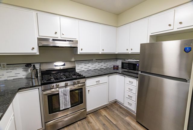 35399 Margurite Lane, Paw Paw, MI 49079