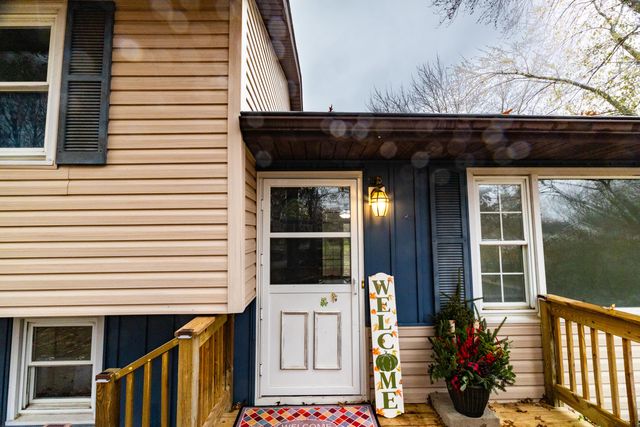 35399 Margurite Lane, Paw Paw, MI 49079