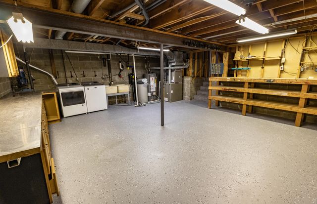 35399 Margurite Lane, Paw Paw, MI 49079