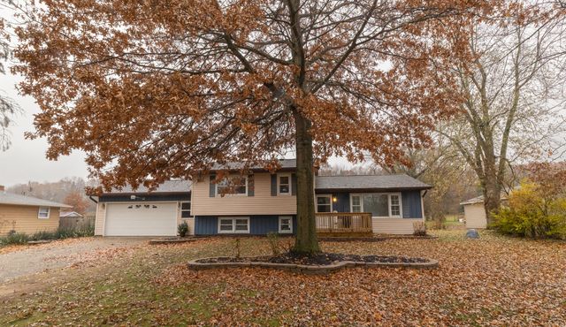 35399 Margurite Lane, Paw Paw, MI 49079