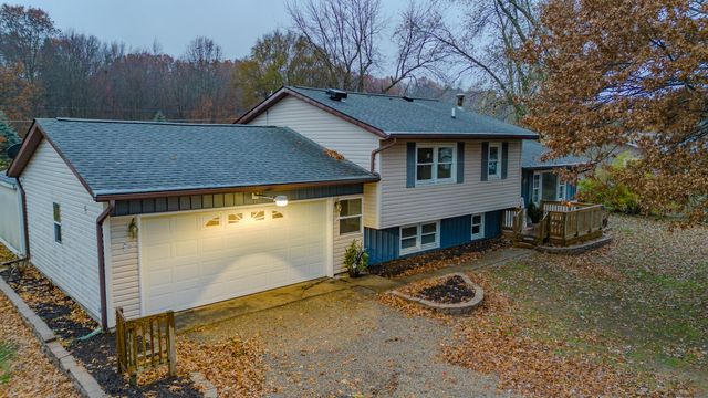 35399 Margurite Lane, Paw Paw, MI 49079