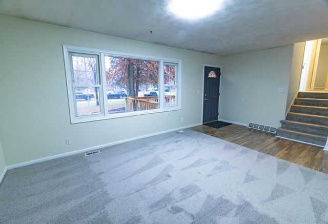 35399 Margurite Lane, Paw Paw, MI 49079