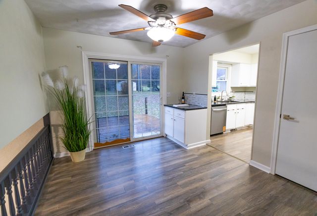 35399 Margurite Lane, Paw Paw, MI 49079