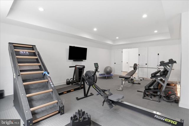 202 BRANCH RD SE, Vienna, VA 22180