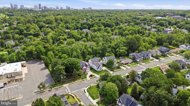 202 BRANCH RD SE, Vienna, VA 22180