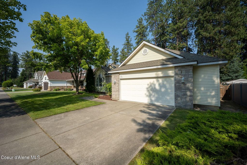 4759 E Mossberg CIR, Post Falls, ID 83854 photo 2