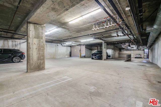 11749 Goshen Avenue 102, Los Angeles, CA 90049