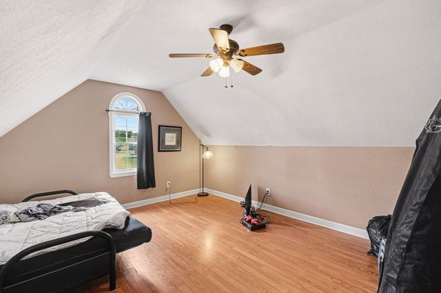 408 Brookside Dr, Mount Pleasant, TN 38474