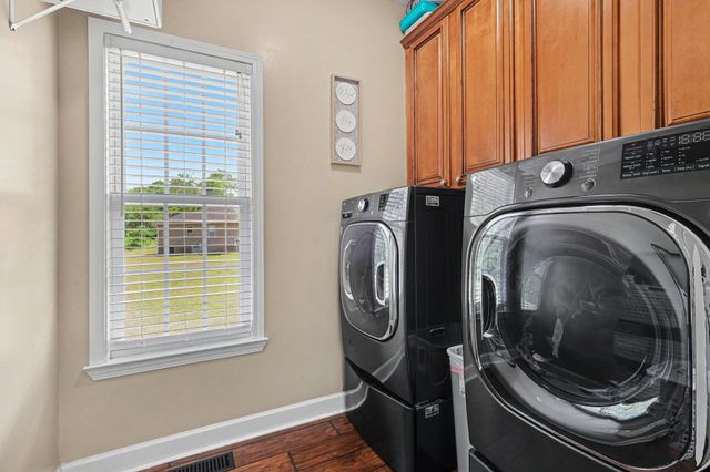 408 Brookside Dr, Mount Pleasant, TN 38474