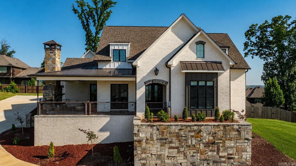 160 Manitou Drive, Maumelle, AR 72113