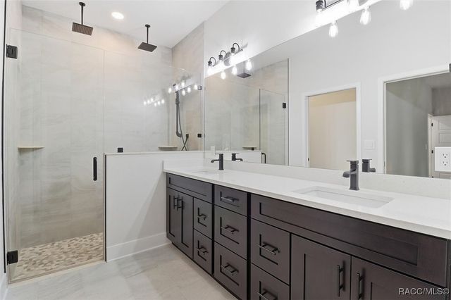 9096 N Alder Avenue, Crystal River, FL 34428