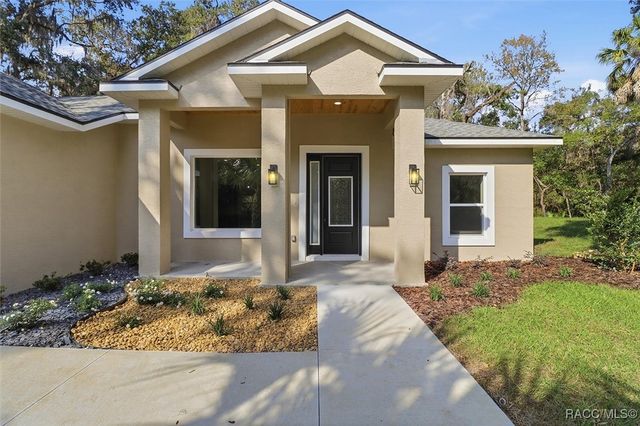 9096 N Alder Avenue, Crystal River, FL 34428